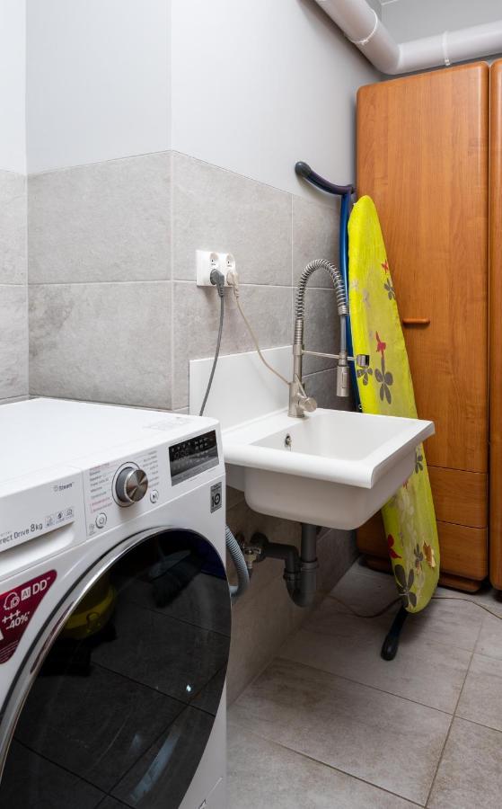 Apartament Albatros 75M Z Ogrodkiem Lägenhet Warszawa Exteriör bild